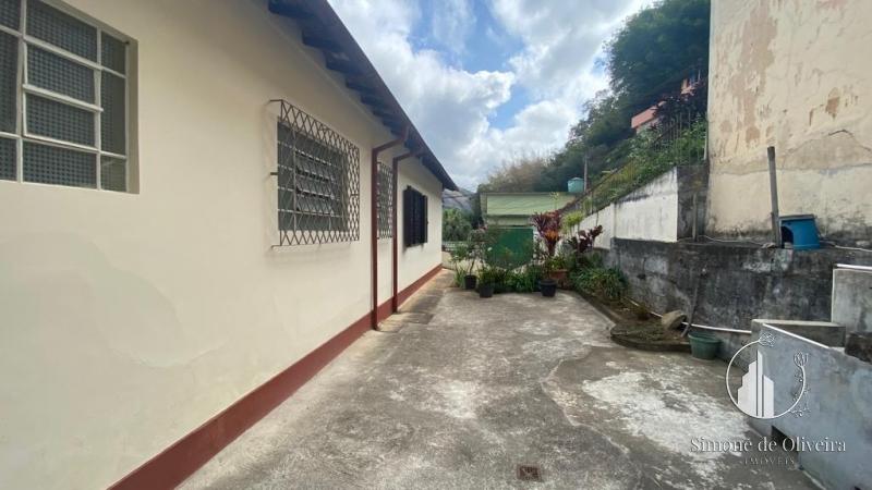Comprar Casa em Itaipava, Petrópolis/RJ - Simone de Oliveira Imóveis