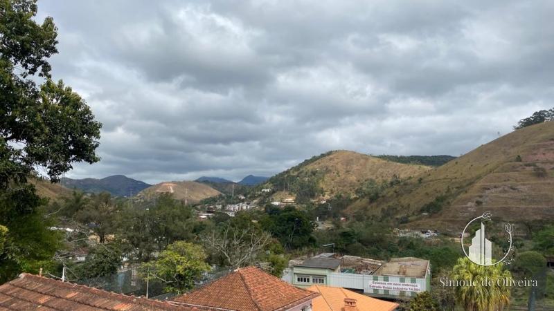Comprar Casa em Itaipava, Petrópolis/RJ - Simone de Oliveira Imóveis