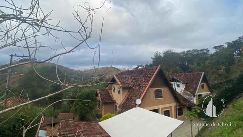 Comprar Casa em Itaipava, Petrópolis/RJ - Simone de Oliveira Imóveis