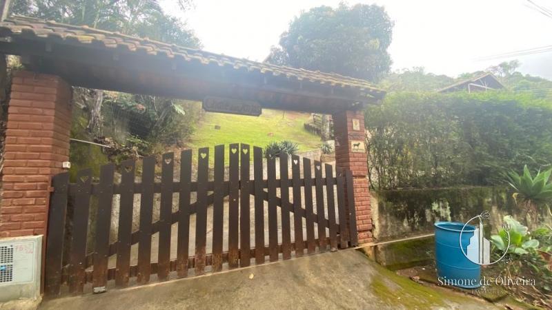 Comprar Casa em Itaipava, Petrópolis/RJ - Simone de Oliveira Imóveis