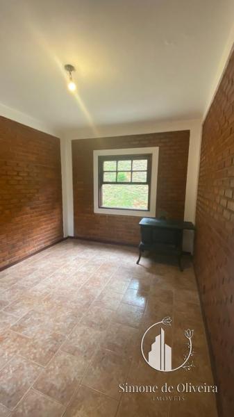 Comprar Casa em Itaipava, Petrópolis/RJ - Simone de Oliveira Imóveis