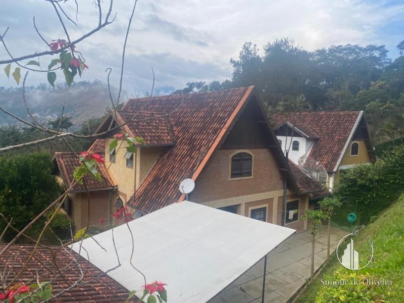 Comprar Casa em Itaipava, Petrópolis/RJ - Simone de Oliveira Imóveis