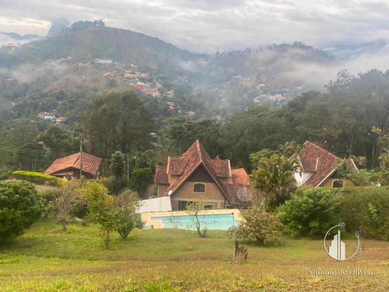 Comprar Casa em Itaipava, Petrópolis/RJ - Simone de Oliveira Imóveis