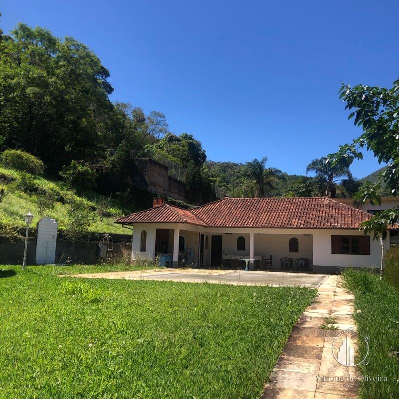 Comprar Fazenda / Sítio em Itaipava, Petrópolis/RJ - Simone de Oliveira Imóveis