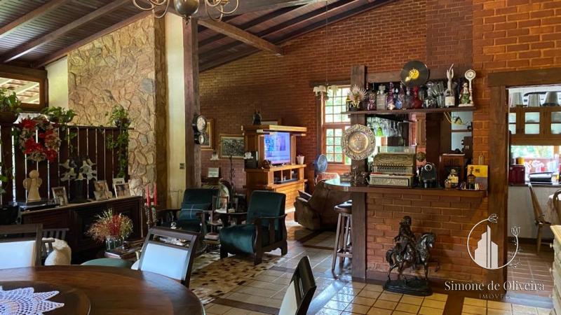 Comprar Casa em Itaipava, Petrópolis/RJ - Simone de Oliveira Imóveis