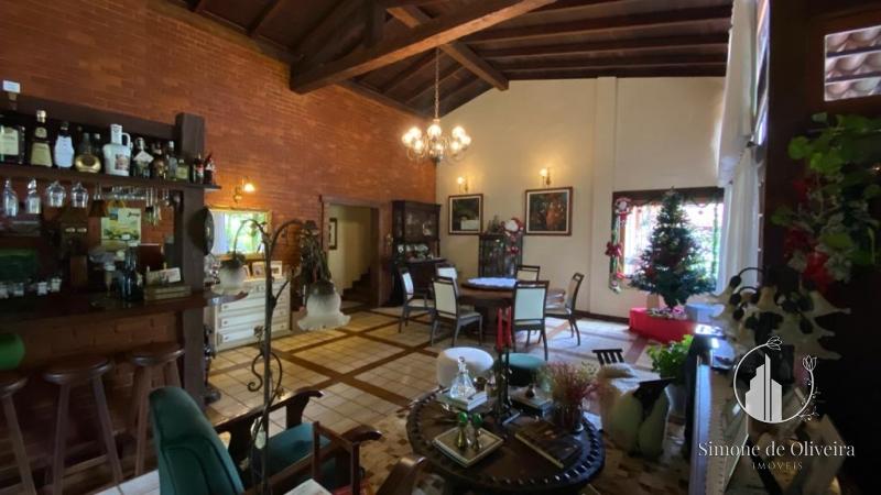 Comprar Casa em Itaipava, Petrópolis/RJ - Simone de Oliveira Imóveis