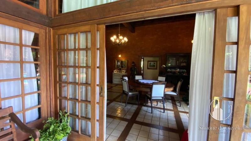 Comprar Casa em Itaipava, Petrópolis/RJ - Simone de Oliveira Imóveis