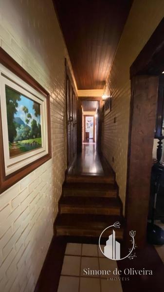 Comprar Casa em Itaipava, Petrópolis/RJ - Simone de Oliveira Imóveis