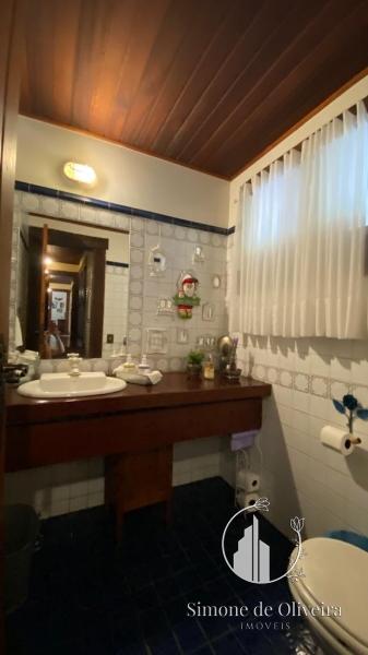 Comprar Casa em Itaipava, Petrópolis/RJ - Simone de Oliveira Imóveis