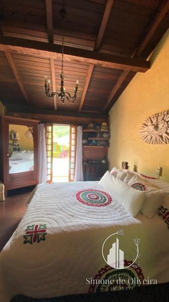 Comprar Casa em Itaipava, Petrópolis/RJ - Simone de Oliveira Imóveis