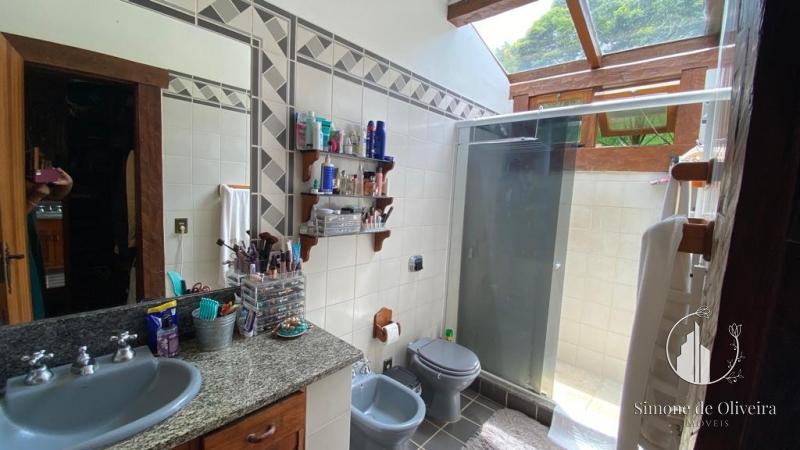 Comprar Casa em Itaipava, Petrópolis/RJ - Simone de Oliveira Imóveis
