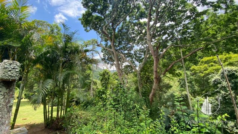 Comprar Casa em Itaipava, Petrópolis/RJ - Simone de Oliveira Imóveis
