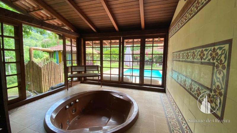 Comprar Casa em Itaipava, Petrópolis/RJ - Simone de Oliveira Imóveis