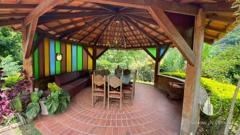 Comprar Casa em Itaipava, Petrópolis/RJ - Simone de Oliveira Imóveis