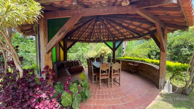 Comprar Casa em Itaipava, Petrópolis/RJ - Simone de Oliveira Imóveis