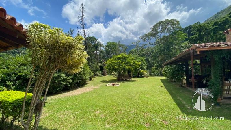 Comprar Casa em Itaipava, Petrópolis/RJ - Simone de Oliveira Imóveis