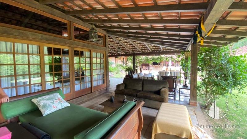 Comprar Casa em Itaipava, Petrópolis/RJ - Simone de Oliveira Imóveis