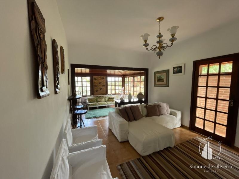 Comprar Fazenda / Sítio em Itaipava, Petrópolis/RJ - Simone de Oliveira Imóveis