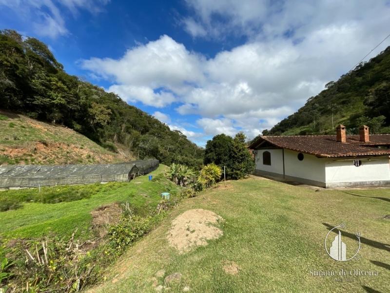Comprar Fazenda / Sítio em Itaipava, Petrópolis/RJ - Simone de Oliveira Imóveis