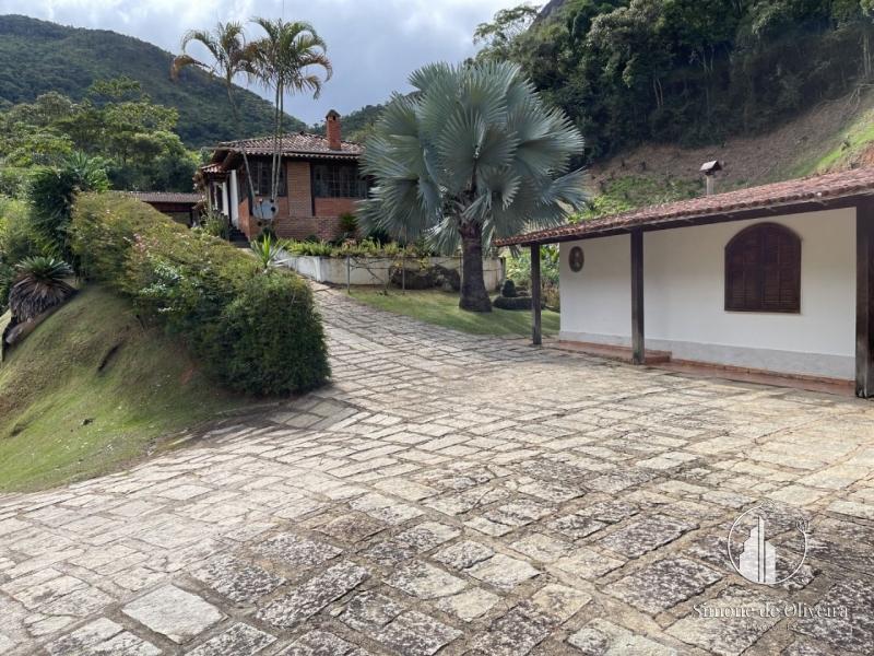 Comprar Fazenda / Sítio em Itaipava, Petrópolis/RJ - Simone de Oliveira Imóveis