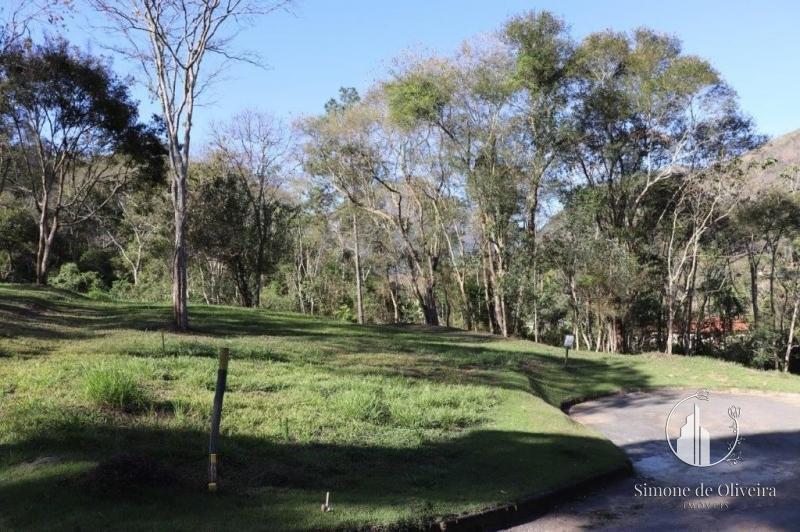 Comprar Fazenda / Sítio em Itaipava, Petrópolis/RJ - Simone de Oliveira Imóveis