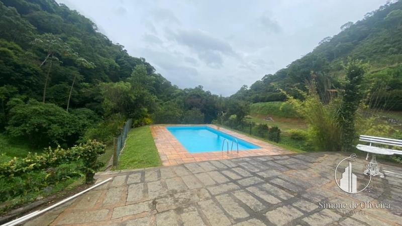 Comprar Fazenda / Sítio em Itaipava, Petrópolis/RJ - Simone de Oliveira Imóveis