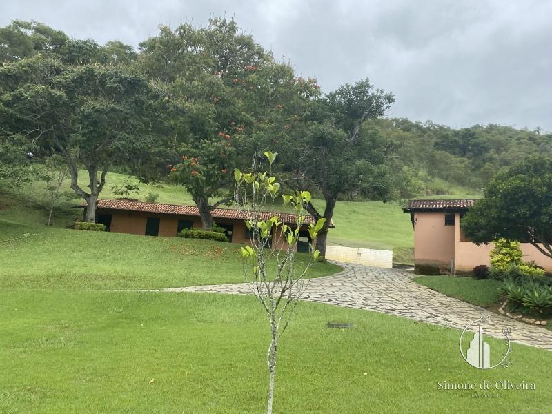 Comprar Fazenda / Sítio em Itaipava, Petrópolis/RJ - Simone de Oliveira Imóveis