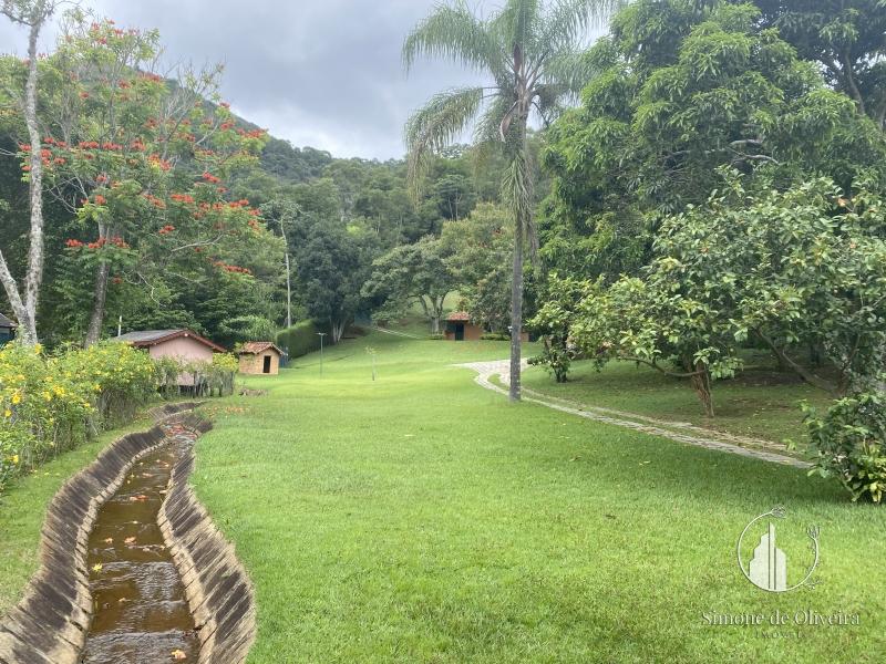 Comprar Fazenda / Sítio em Itaipava, Petrópolis/RJ - Simone de Oliveira Imóveis
