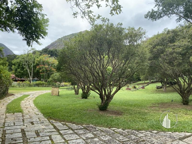 Comprar Fazenda / Sítio em Itaipava, Petrópolis/RJ - Simone de Oliveira Imóveis