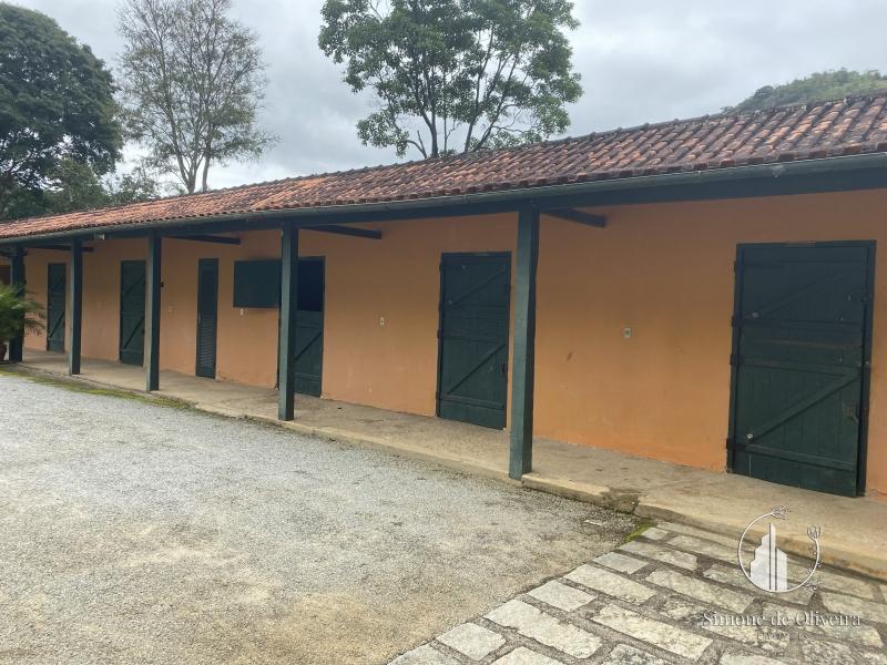 Comprar Fazenda / Sítio em Itaipava, Petrópolis/RJ - Simone de Oliveira Imóveis