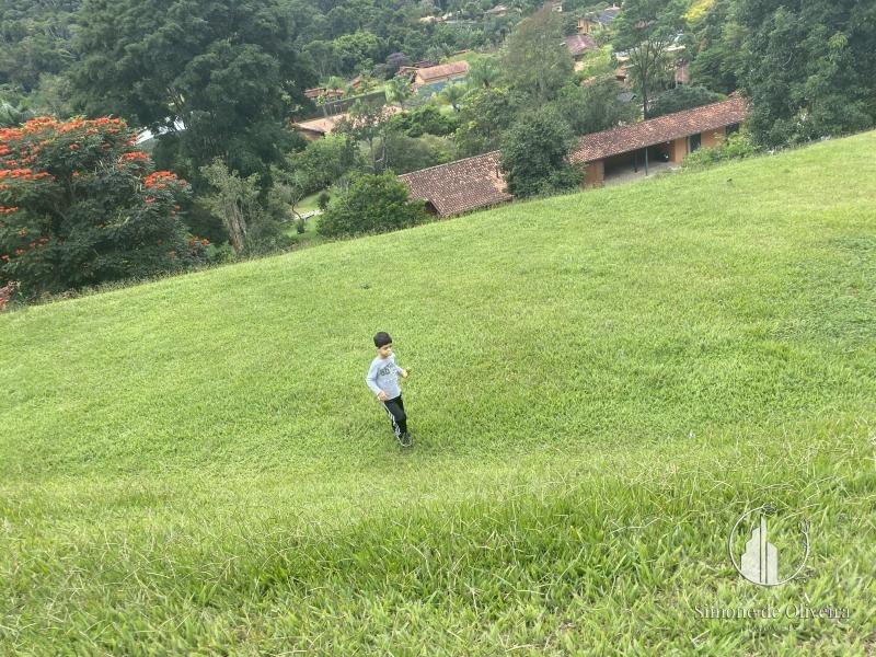 Comprar Fazenda / Sítio em Itaipava, Petrópolis/RJ - Simone de Oliveira Imóveis