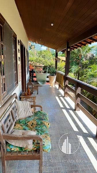 Comprar Casa em Araras, Petrópolis/RJ - Simone de Oliveira Imóveis