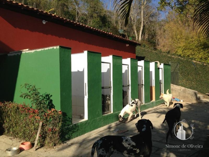 Comprar Casa em Araras, Petrópolis/RJ - Simone de Oliveira Imóveis