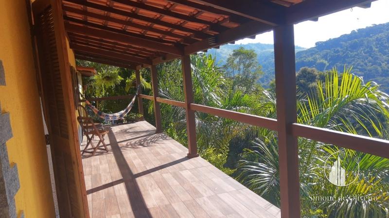 Comprar Casa em Pedro do Rio, Petrópolis/RJ - Simone de Oliveira Imóveis
