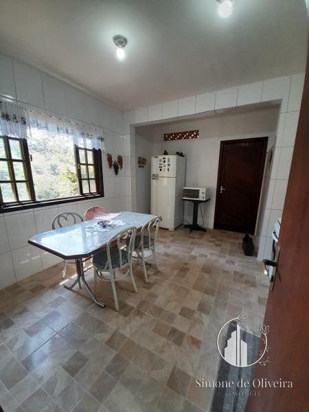 Comprar Casa em Itaipava, Petrópolis/RJ - Simone de Oliveira Imóveis