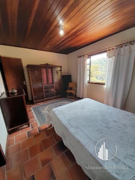 Comprar Casa em Itaipava, Petrópolis/RJ - Simone de Oliveira Imóveis