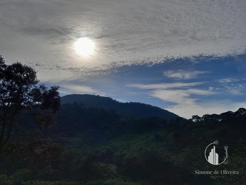 Comprar Casa em Itaipava, Petrópolis/RJ - Simone de Oliveira Imóveis