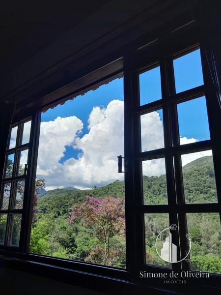 Comprar Casa em Itaipava, Petrópolis/RJ - Simone de Oliveira Imóveis
