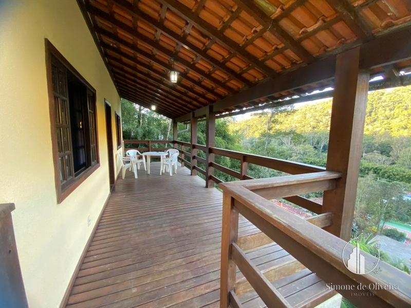 Comprar Casa em Itaipava, Petrópolis/RJ - Simone de Oliveira Imóveis