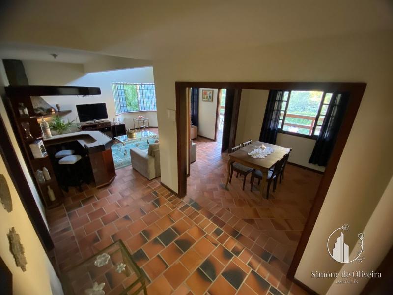 Comprar Casa em Itaipava, Petrópolis/RJ - Simone de Oliveira Imóveis