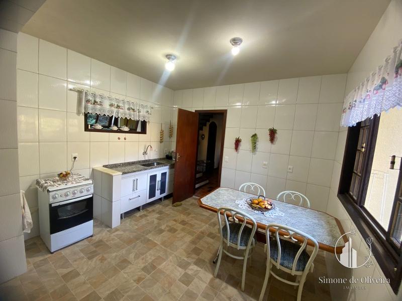 Comprar Casa em Itaipava, Petrópolis/RJ - Simone de Oliveira Imóveis