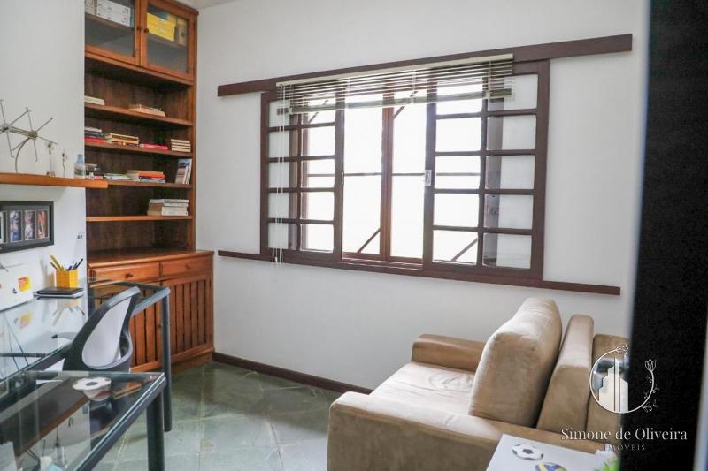 Comprar Casa em Itaipava, Petrópolis/RJ - Simone de Oliveira Imóveis