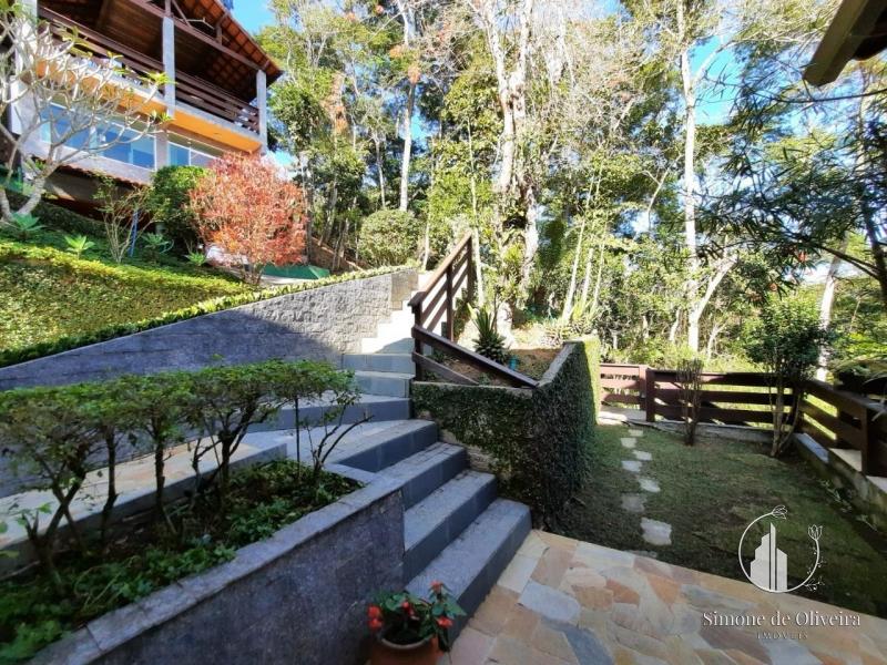 Comprar Casa em Itaipava, Petrópolis/RJ - Simone de Oliveira Imóveis