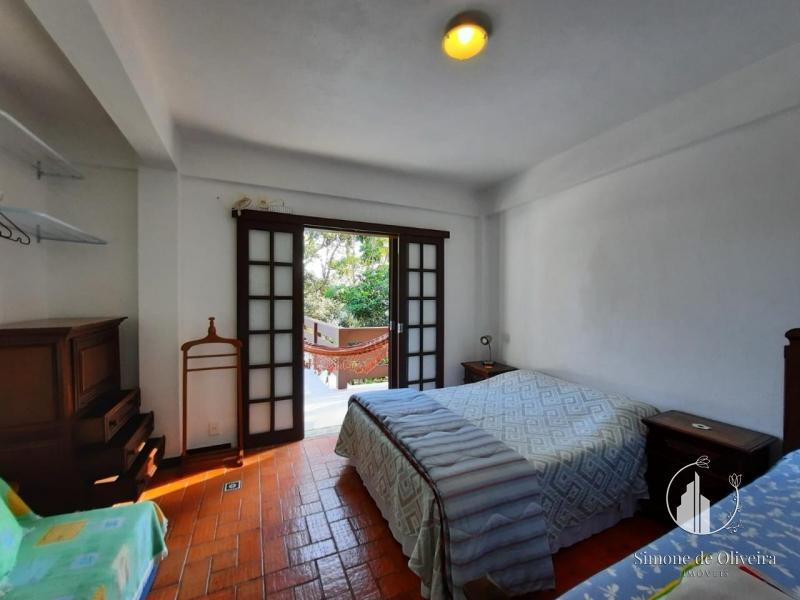 Comprar Casa em Itaipava, Petrópolis/RJ - Simone de Oliveira Imóveis
