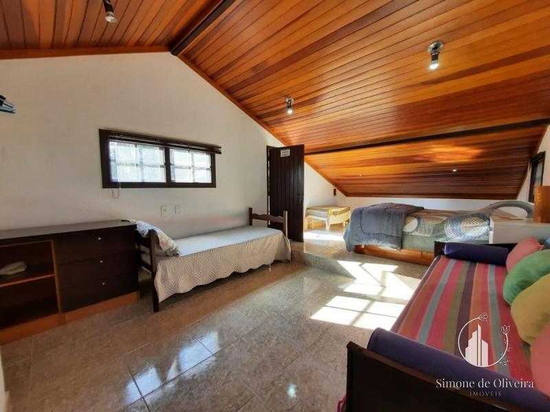 Comprar Casa em Itaipava, Petrópolis/RJ - Simone de Oliveira Imóveis