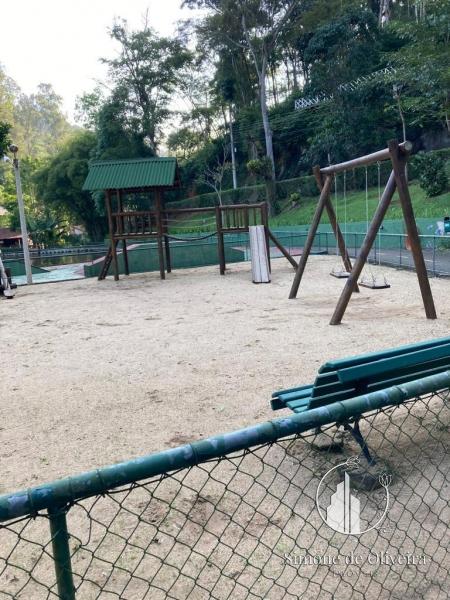 Comprar Casa em Itaipava, Petrópolis/RJ - Simone de Oliveira Imóveis