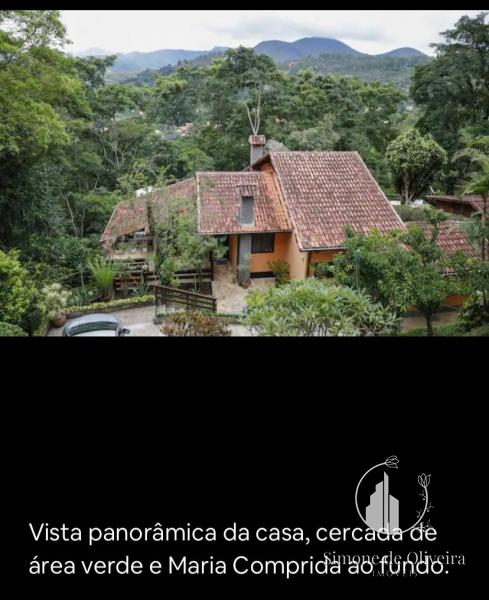 Comprar Casa em Itaipava, Petrópolis/RJ - Simone de Oliveira Imóveis