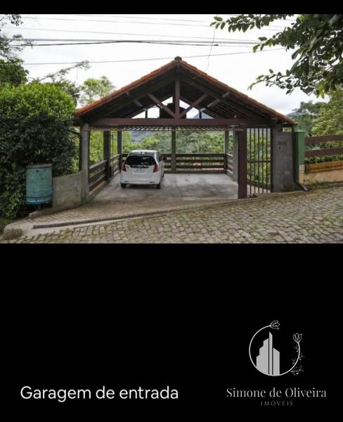 Comprar Casa em Itaipava, Petrópolis/RJ - Simone de Oliveira Imóveis