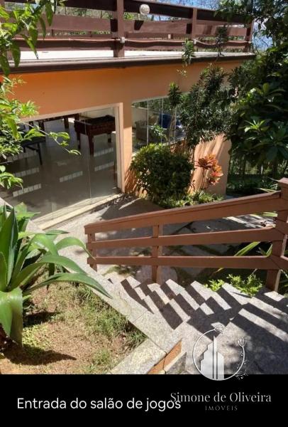 Comprar Casa em Itaipava, Petrópolis/RJ - Simone de Oliveira Imóveis