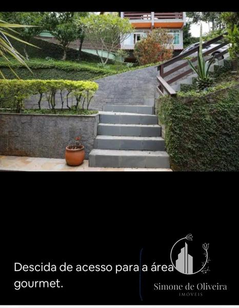 Comprar Casa em Itaipava, Petrópolis/RJ - Simone de Oliveira Imóveis